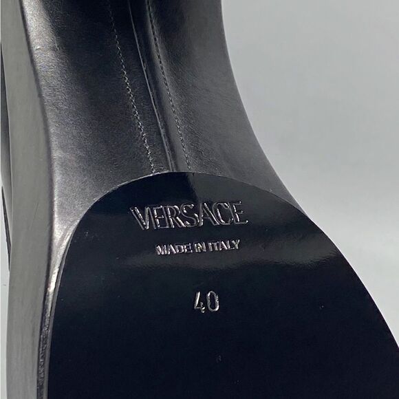 Versace Logo Leather Platform Pumps size 40 - Picture 15 of 15